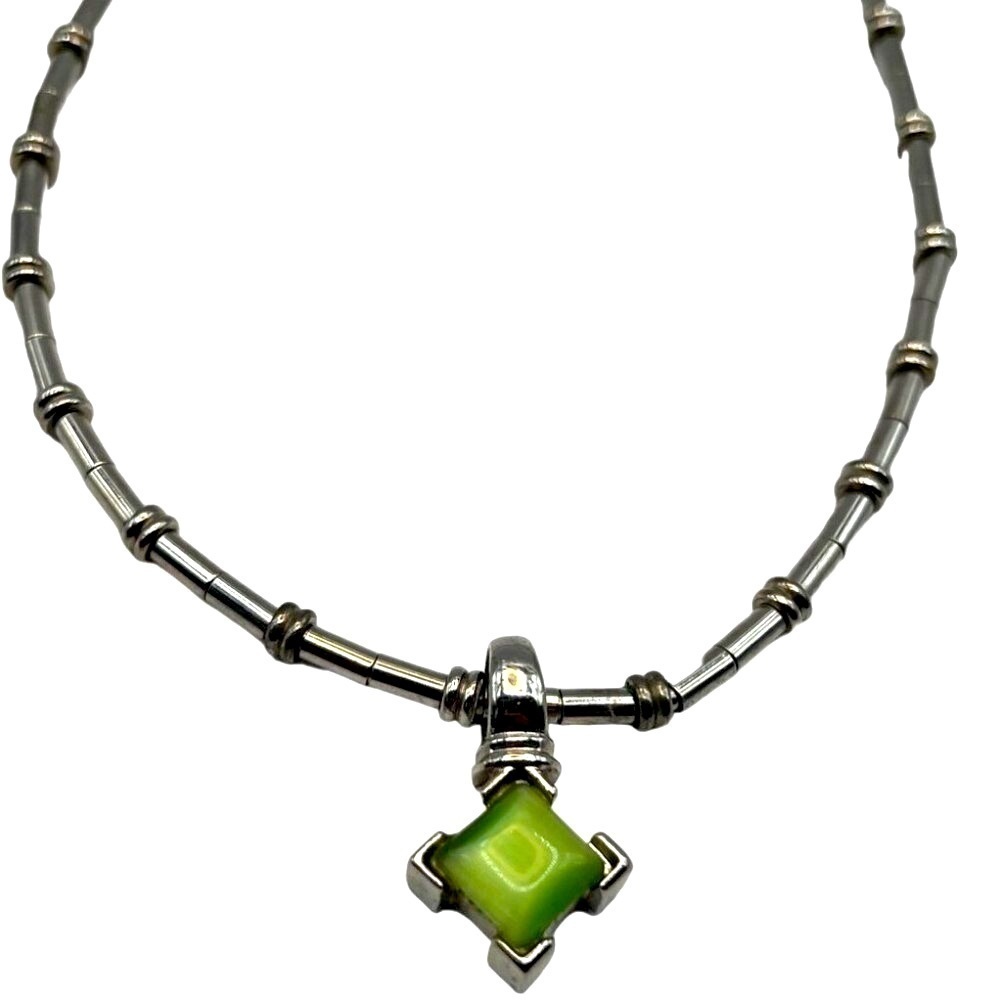 Silver Necklace With Green Glass Cats Eye Pendant - Picture 8 of 8